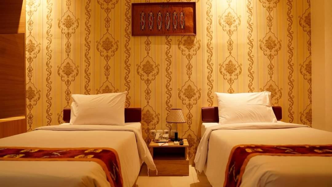 Elohim Hotel Sentani Jayapura Bagian luar foto
